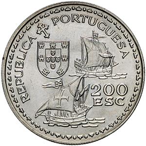 200 escudos